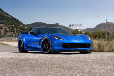 ���������� Chevrolet Corvette C7 Z06 �� ������ Strasse Wheels